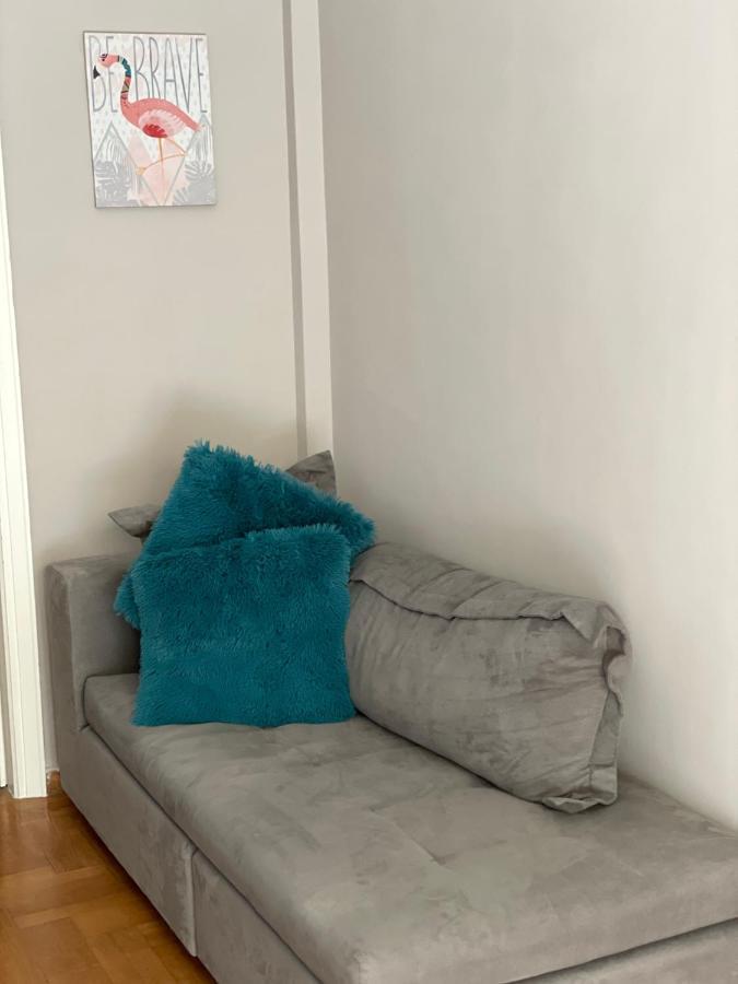 Vivian Modern Apartment Ateny Zewnętrze zdjęcie