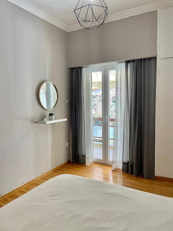 Vivian Modern Apartment Ateny Zewnętrze zdjęcie