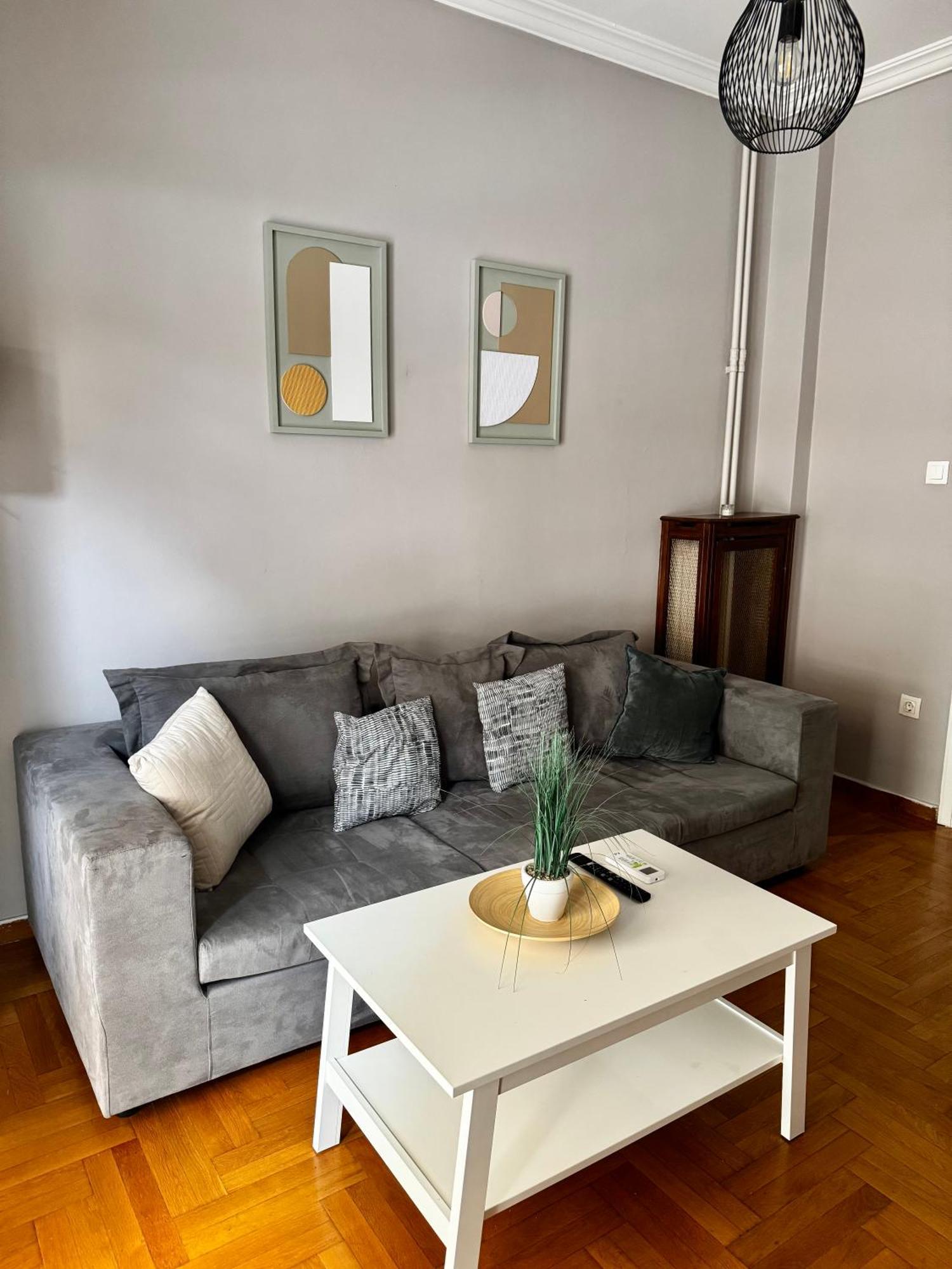 Vivian Modern Apartment Ateny Zewnętrze zdjęcie